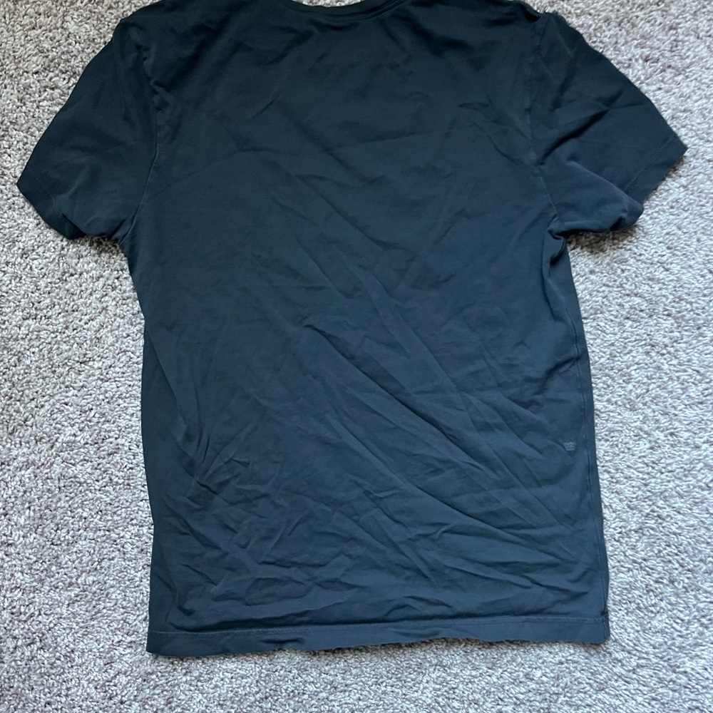 Mack Weldon Black Pima Crew Neck T-Shirt - Picture 4 of 4